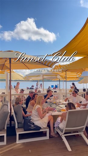 NY TOP RATED on Instagram: "⛱️ Sunset Club at Tappen Beach is your no-passport-needed escape — right on Sea Cliff’s shore. 🐶 Dog-friendly 👨‍👩‍👧‍👦 Kid/family-friendly 🚗 Free parking (yes, even if you’re not a Town of Oyster Bay resident — just say you’re here for the restaurant) 📍First-come, first-serve! ✨Pro tip: bring a blanket or beach chairs just in case. You can sip your drink on the sand while you wait for a table to open 💁🏻‍♀️🏖️ ✨ Cocktails you need to try: 🥒🍋‍🟩The Hot Jeff Sp