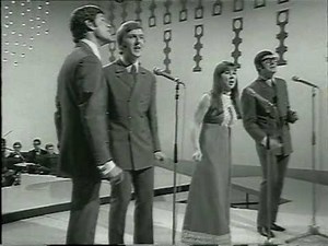 The Seekers Judith Durham 1968 Farewell Performance Intro.