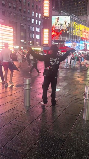Meet me in Yorknew City! #tiktok#hunterxhunter#hxh#anime#trending#shorts#short#clips#nyc#streamer