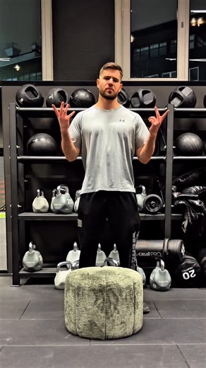 Deniz on Instagram: "Impossible challenge 😱 Use this macro-tracking app @fitia.app.en to get strong! Use code ‘DENZOGYM’ for 10% off (premium) #gym #calories #diet #challenge #viral"