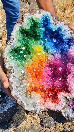 OMG 😱 Mysterious Multi Color Crystal Geode Found in Massive Rock 💎 | Diamond Hunter