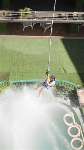 Amazing water splash bungy jumping 🤯#shorts #shortsfeed #trandingshorts #viral #bungeejumping
