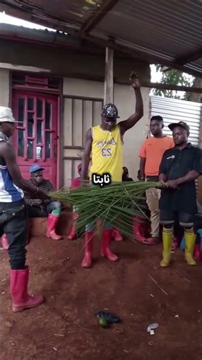 A Bizarre Way to Catch Thieves in Africa! 😱🌿