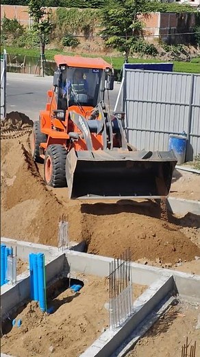 How to Backfill a Foundation with a Wheel Loader