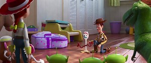 Nella vita ci sono vecchi e nuovi amici... e storie che ti cambiano. Ecco a voi il nuovo Trailer ITALIANO di #ToyStory4! | Impero Land