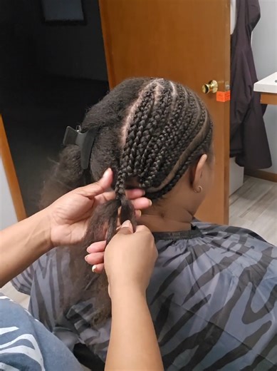 At The Braiddown Studio, we assist you by creating a salon-quality foundation so you can finish your hair yourself with ease. We offer 4 different type of braid downs designed to support your DIY styling needs and give you a clean, professional base. Book your appointment at TheBraiddownStudio.com #chicagohairstylist #lansingillinois #indianahairstylist #chicagosewins #chicagohair