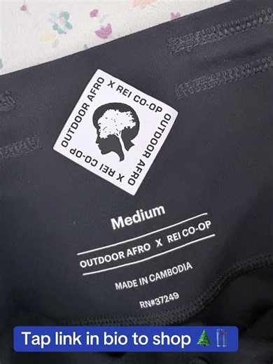 Outdoor Afro x REI Co-op Women's Medium High-Rise Side Pocket Leggings Fit