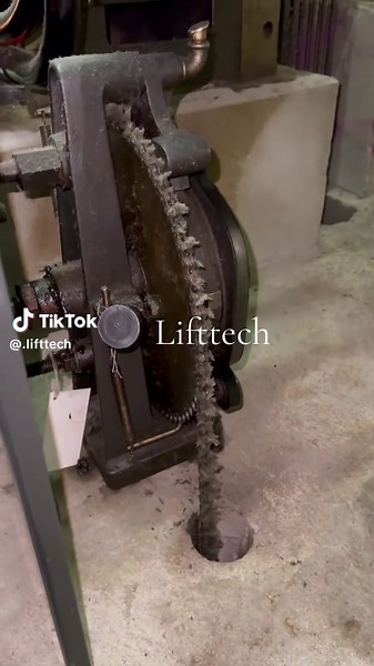 Elevator governor #elevatortechnician #elevatormechaniclife #elevator