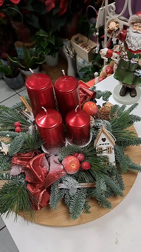 Svietniky zo živej neopadavej čečiny🌲 #kvetinarstvocamelia #advent | Kvetinárstvo Camelia - Nitra