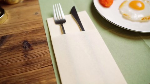 Bubble Machine - Automatic Bubbles Blower,Bubble Lawn Mower with LED Lights Bubble Wand for Birthday, Party,Wedding,Stage Decoration Gifts,Pink