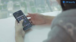 8.7K views · 380 reactions | AppLock全新功能:指紋解鎖。首款支援全球最大手機廠商Samsung的最新機種S6/S6Edge的安全軟體。讓你更輕鬆，更便利的保護你的手機。加上"抓拍入侵者功能"，任何人都無法偷看你的手機!! | 安全All霸 Security Master | Facebook