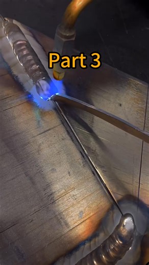 10K views · 58 reactions | My girlfriend got drunk during our beach vacation and shouted, My friends think I'm crazy for dating someone so far below my league. Then she listed all my flaws while people stared without a word. I walked away and chec. #reddit #redditstorytime | redditorhours | Facebook