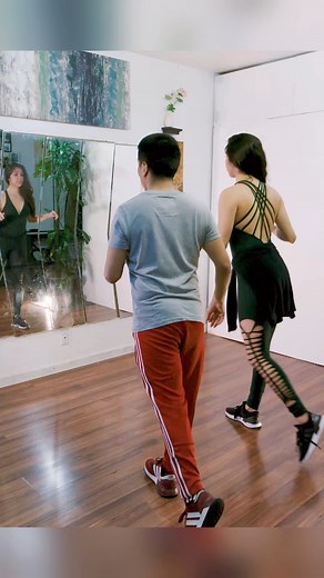 1.4M views · 31K reactions | Pachanga y Salsa Caleña #salsa #calena #caleña #tutorial | Salsa Colombia | Facebook