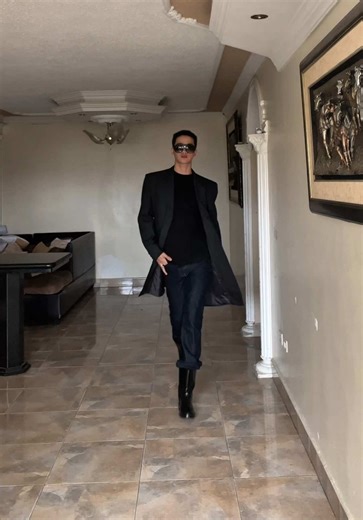 Men's Catwalk Modeling Tips for Height and Style