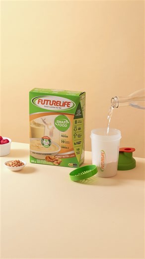 Whether you're a cereal in a bowl person, or prefer shaking it up in your shaker, FUTURELIFE® Smart food™ makes it easy to fuel your day. Just add water or milk and enjoy all the benefits of this scientifically formulated, Low GI food. 📹 @droolybird #FuturelifeSmartFood #JustAddWater #FuelYourDay #EasyBreakfast | FUTURELIFE