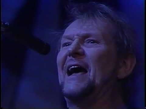 Yes Masterworks Tour. LIVE at Pine Knob Music Theater. July 11, 2000 FULL CONCERT