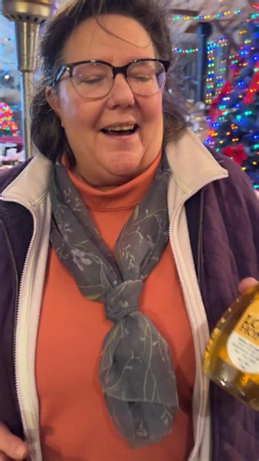 Meet Lisa! She was tabling her raw honey this weekend at the holiday...