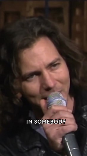 Eddie Vedder Surprises Dave Letterman