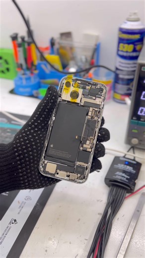 We successfully repaired an iPhone 15 with a severe "no power" issue and, more importantly, managed the complete and total recovery of all its data! Customer thrilled, and so are we. Don't panic over a dead phone or lost data. If you need reliable, expert repair service,we're here to help. Get your repair quote today: 📞 0701343431 📍 225 Dehiwala Road, Boralesgamuwa Find us easily on Google by searching CellCare Boralesgamuwa! CellCare (Pvt) Ltd - Your device is in safe hands. #iPhoneRepair #Da