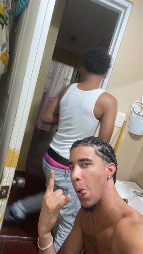 Compota 🤍 on Instagram: "NO CREO QUE TENGAN ESE NIVEL DE CONFIANZA 🤣🤣#reels #compota00 #reel"