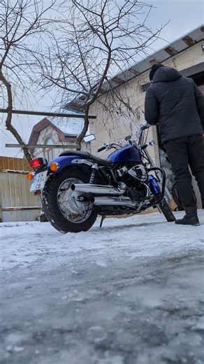 Cold start Honda Shadow RS motorcycle in winter at -10°C 🔊 #vt750s #cruiser #moto #vtwin #exhaust