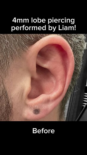 4mm Lobe Piercing by Liam - Body Piercing Showcase