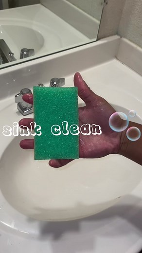 now that i be using the car sponge so much this sponge feels like a piece of paper in my hands 😭😩 anyways exciting news … i got a job 😁 #cleantok #scrubbingsounds #pinesol #mrcleangain #scrubbingasmr #sinkclean #sinkscrub #sinkscrubbingasmr