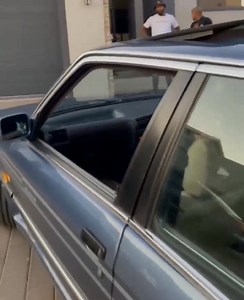 Not something you see quite often 😍😍😍 The Bmw Alpina E30 C2.7 Automatic German Goddess___ Kabza de small's 800k beemer The Alpina C2 2.7 (E30) has a naturally aspirated six cylinders in line longitudinal front engine providing a maximum torque of 267 Nm available from 4500 rpm and a maximum power outpup of 210 PS available at 5800 rpm transmitted to the 16 inch rear wheels #bmw #bmwclassic #bmwfamily #c27alpina #alpina | DREY 248