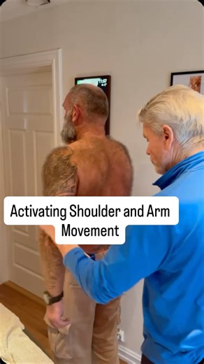 Tom Skjønnhaug | I diagnose a shoulder and back issue, then guide my client through treatment exercises. We work on awakening underused muscles and... | Instagram
