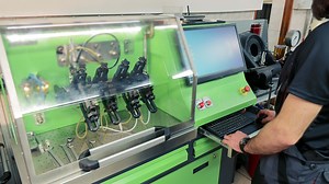 Repair of diesel injectors on the stand. A workshop for restoring the operation of fuel injectors using an injector diagnostic stand.