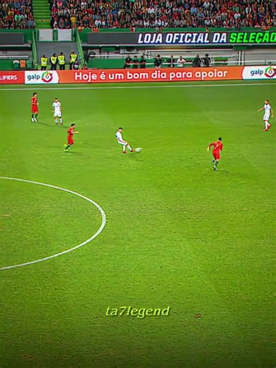 Ronaldo vs Messi: Skills Showdown in Football