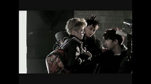 EXO RUN AWAY [EXO X MCM]