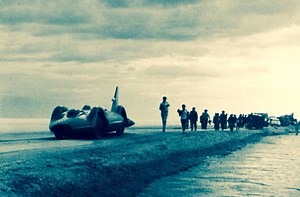 50 years Ago Today : 17 July 1964 :  Donald Campbell Broke the World Land Speed Record in ‘Bluebird’ at Lake Eyre, South Australia, a Speed Of 403.10 MPH…