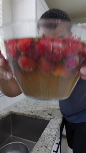 Clean your fruit - it’ll last longer 🧼🍓🫐🍍 | Chef Jefe