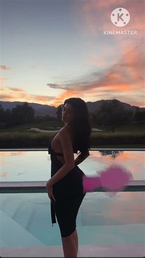 Kyile Jenner's hot pink fart