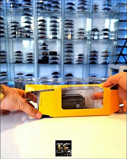 2003 Opel Vectra Caravan (Schuco 1/43): Detailed Review of a European Estate Car Diecast