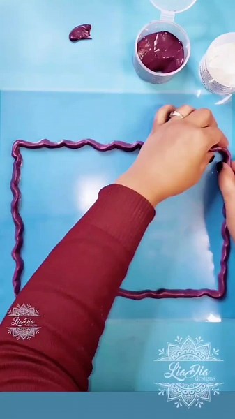 Creating a Stunning Stained Glass Resin Tray