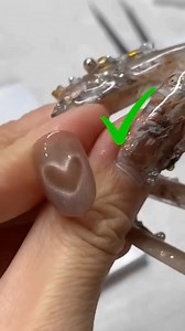 315K views · 2.9K reactions |  Do You Have Trouble With Heart Cat Eye Nail Design? Here’s the tutorial for you 殺 Using: ✨Magnet for Cat Eye Gel-06 + Paper Pin | Vettsy | Facebook