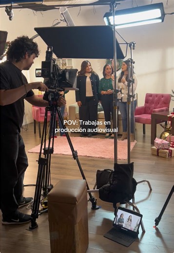 Producción Audiovisual: Detrás de Cámaras en Filmmaking