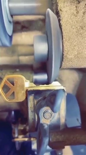 #key #manufacturing #machine