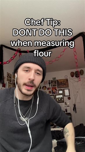 Essential Flour Measuring Tips for Chefs
