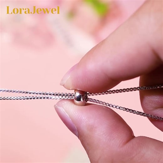 Love shines on your wrist💖 Personalized women's bracelet engraved with 2-4 names and birthstones💎 The perfect gift for mom, grandma, daughter or yourself🎁 | Lorajewel