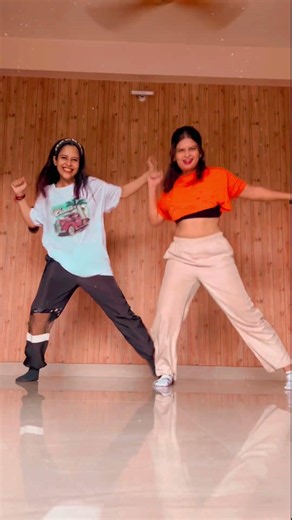 #duo #dancevideo #footwork #reel #instagram #kolkata #india #vhcrew #trending #viral #explore #fyp