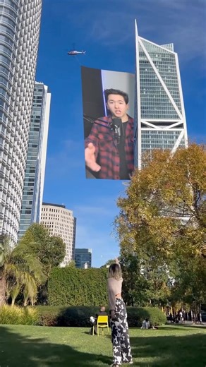 Magic (formerly Openmagic) on Instagram: "The best way to grab attention💥. Using Openmagics template library and 3d visual effects, you can create scroll stopping content for your business. Perfect for events, products, logos, brand announcements, and for content creators and filmmakers ✨ Content creation without the complex editing🪄 #immersivemedia #vfx #videotemplate #contentideas #videoediting"