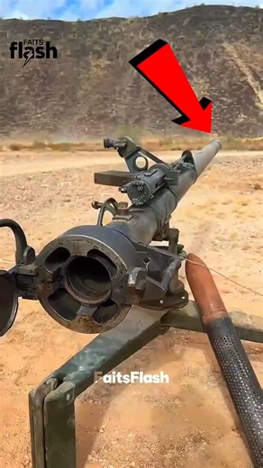 FUSIL SANS RECUL LE TUBE QUI DÉTRUIT LES CHARS 😳🔥