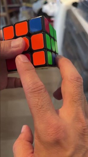 Live highlight of How to solve a Rubik’s cube