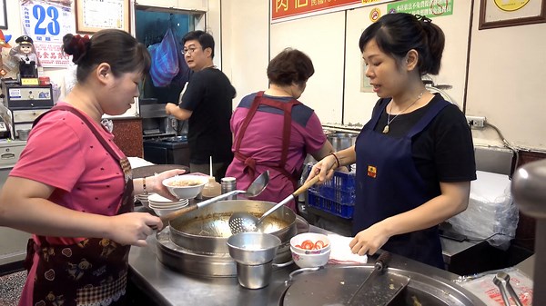 Taiwan’s Famous Turkey Rice You HAVE to Try!