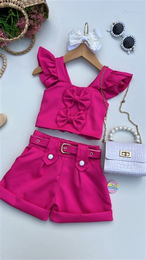 Império Kids | Moda Infantil e Juvenil on Instagram: "15 segundinhos é suficiente pra apreciar a beleza desse Lookinho, sua MiniDiva vai arrasar com esse conjunto! Vem garantir antes que acabe! 💰 84,99 ou em 3x de 28,33 nos cartões sem juros. 💎4.6.8 e 10 anos. Compre pelo nosso WhatsApp Ou em uma de nossas lojas 👇. 📍Rua 20 N277 Bairro Popular, ao lado da Village Sports. 📍Rua 20 N° 484 Bairro Popular, ao lado da loja de Havaianas. Pertinho da caixa Econômica Federal. 📍Rua 20 N527 Bairro pop