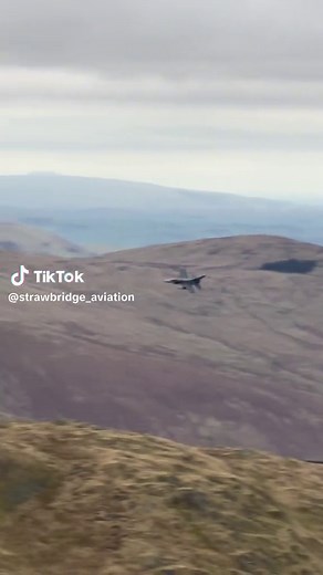 Belgian Air Force F16's Low-Level Mountain Flying in the Lake District