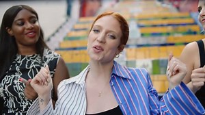Weeellpp, we think we just fell in love with Jess Glynne 😭😍 Her brand new track "All I Am" is so heartfelt and this music video.. 4 minutes of pure love 💖 📽 Watch the full music video here: wmsg.lnk.to/JessGlynnePlaylist 🎶 Listen to "All I Am" here: wmsg.lnk.to/jessglynne-alliam | Warner Music Singapore - Mandopop